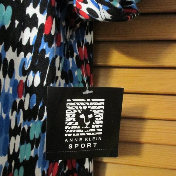 Anne Klein top NEW V neck, super soft stretchy colorful tee shirt size L - Picture 4 of 6